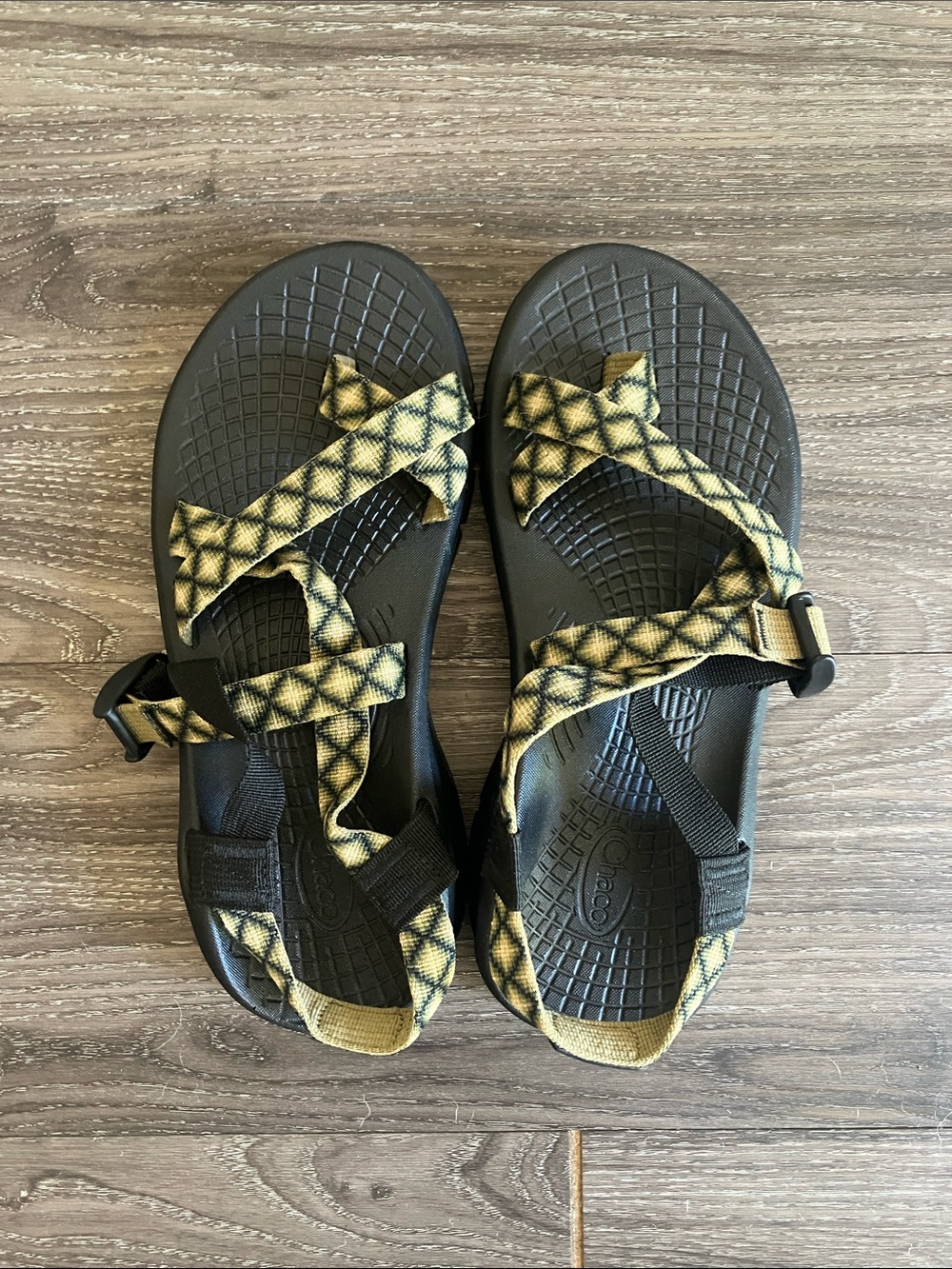 Chaco Men's Z/2 Sandals | Hike Paddle Outdoors | Size 9